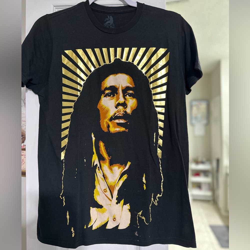 Bob Marley T shirt Size small